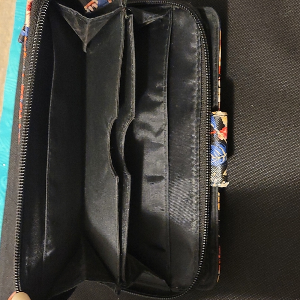 Wallet - Picture 5 of 5